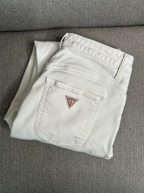 GUESS “Mom Jean” White Denim